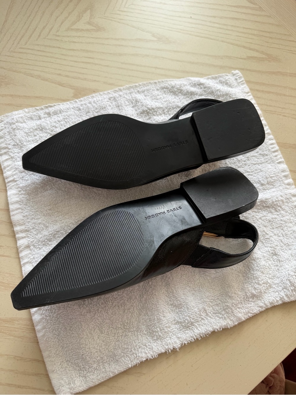 Steve Madden Black Pointed Slingback Flats with Gold Buckle - Picture 2 of 4